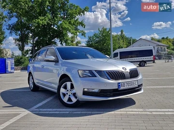 Авто Skoda Octavia 2019 № 8984001