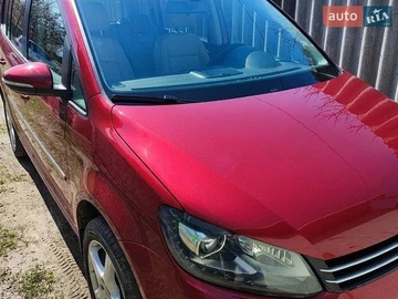 Авто Volkswagen Touran 2011 № 8984531