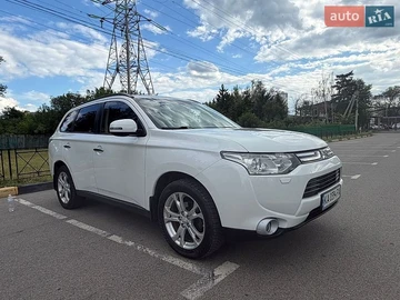 Авто Mitsubishi Outlander 2013 № 8984537
