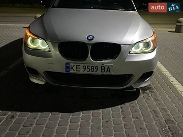 Авто BMW 5 Series 2003 № 8985174