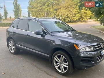 Авто Volkswagen Touareg 2010 № 8985289
