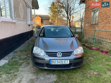 Авто Volkswagen Golf 2004 № 8985466