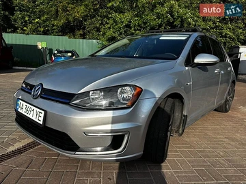 Авто Volkswagen E-Golf 2016 № 8985537