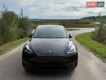 Авто Tesla Model Y 2024 № 8985937