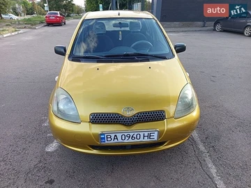 Авто Toyota Yaris 2002 № 8986308