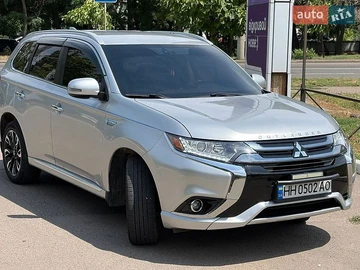 Авто Mitsubishi Outlander 2017 № 8987522