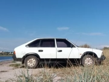 Авто  Grenadier 1992 № 6791371