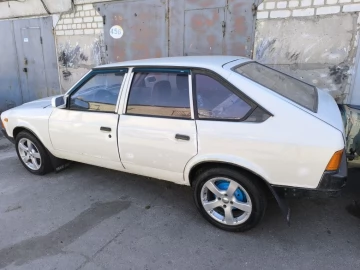 Авто  2141 1988 № 6744669