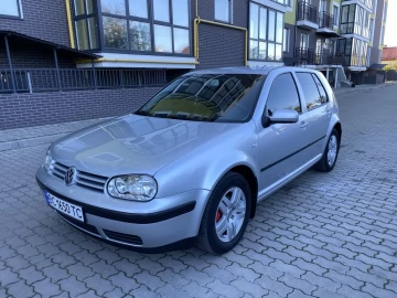 Авто Volkswagen Golf 2002 № 6786673