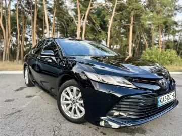 Авто Toyota Camry 2017 № 6889575
