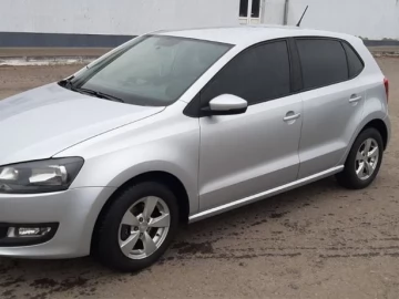 Авто Volkswagen Polo 2010 № 6931124