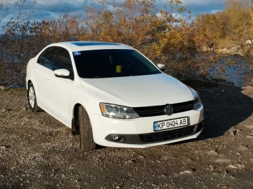 Авто Volkswagen Jetta 2012 № 6960793