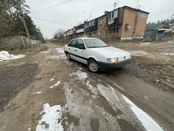 Авто Volkswagen Passat Sedan 1989 № 6983486