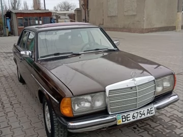 Авто Mercedes 250 1984 № 6984008