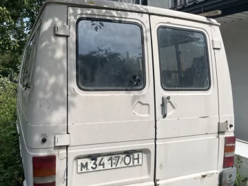 Авто Renault 8 1988 № 6989885