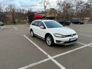 Авто Volkswagen Golf 2018 № 6993326