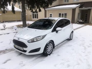 Авто Ford Fiesta 2013 № 7010076