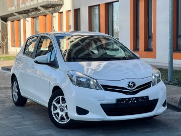 Авто Toyota Yaris 2012 № 7012898