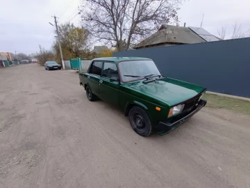 Авто ВАЗ 2105 1999 № 7017087