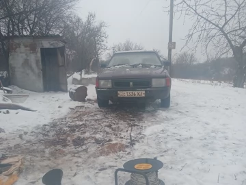 Авто  2141 1994 № 7017975