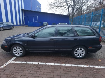 Авто Volvo V40 Kombi 1999 № 7024187