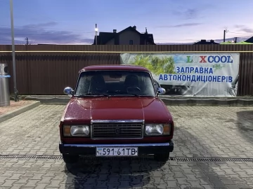 Авто ВАЗ 2107 1985 № 7033043