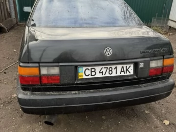 Авто Volkswagen Passat Sedan 1989 № 7033372