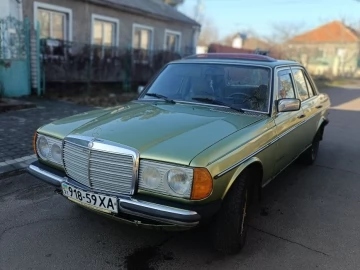 Авто Mercedes E Серия 1981 № 7034975