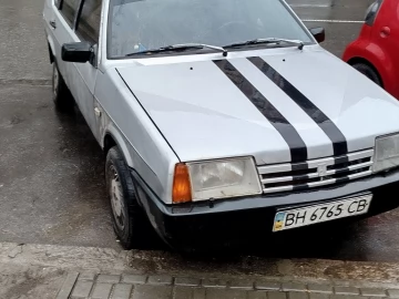 Авто ВАЗ 21099 1992 № 7040042