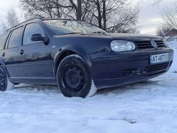 Авто Volkswagen Golf 2001 № 7040076