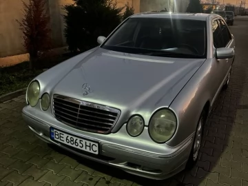 Авто Mercedes E Серия 2000 № 7046339