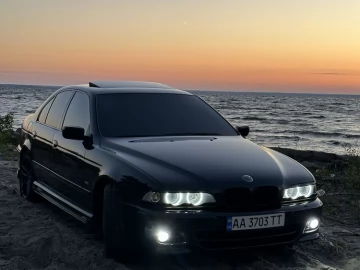 Авто BMW 5 Серия 2001 № 7047033