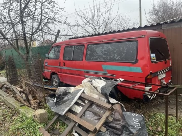 Авто Mazda E 2000 2200 Bus 1992 № 7047342
