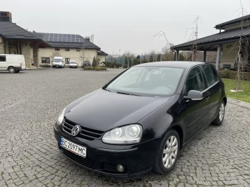 Авто Volkswagen Golf 2005 № 7048159