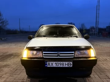 Авто ВАЗ 21099 1998 № 7048790