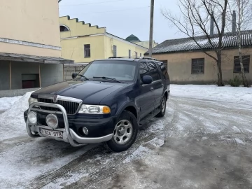 Авто Lincoln Navigator 1999 № 7050497
