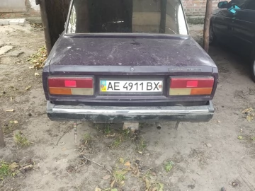 Авто ВАЗ 2107 1993 № 7052178