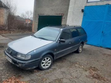 Авто Volkswagen Passat Hatchback 1995 № 7052760