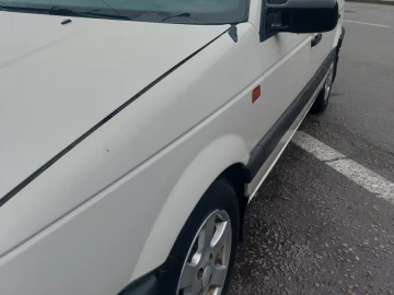 Авто Volkswagen Passat Sedan 1991 № 7054081