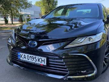 Авто Toyota Camry 2021 № 7055438