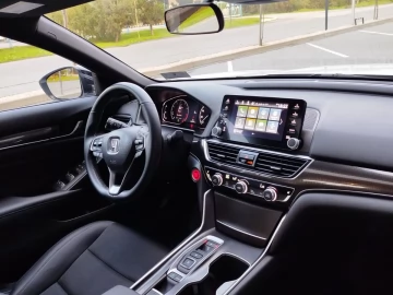 Авто Honda Accord 2022 № 7056327