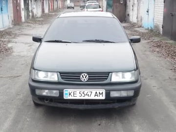 Авто Volkswagen Passat Sedan 1994 № 7057127