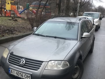 Авто Volkswagen Passat Variant 2003 № 7057132