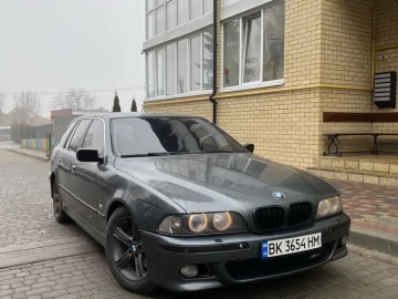 Авто BMW 5 Серия 2003 № 7059384