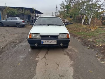 Авто ВАЗ 21099 1998 № 7059425