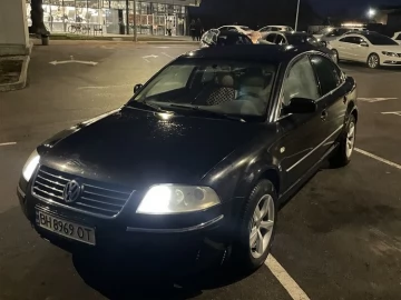 Авто Volkswagen Passat Sedan 2002 № 7060515