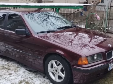 Авто BMW 3 Серия 1992 № 7061337