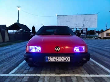Авто Volkswagen Passat Sedan 1989 № 7061748