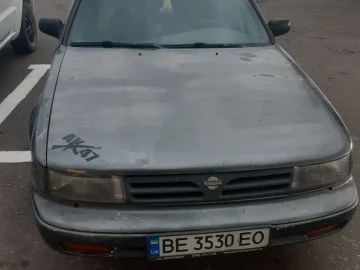 Авто Nissan Maxima 1992 № 7062191