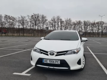 Авто Toyota Auris 2013 № 7064902